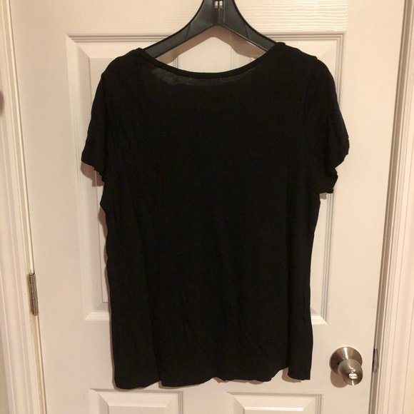 Old Navy Black Pocket Tee Size XL - Picture 2 of 3